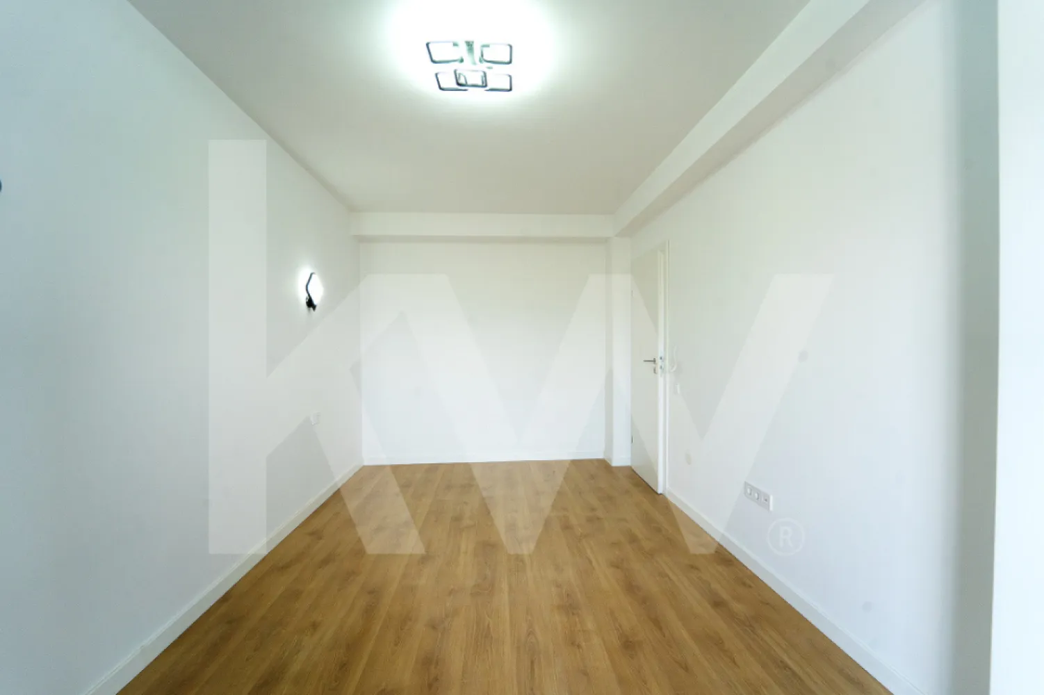 Apartament 3 camere - finisat la cheie, intabulat