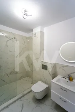 Apartament 3 camere - finisat la cheie, intabulat