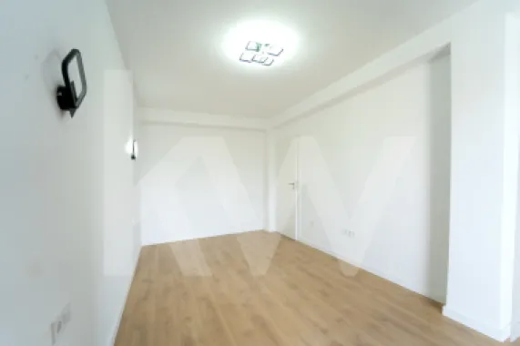 Apartament 3 camere - finisat la cheie, intabulat