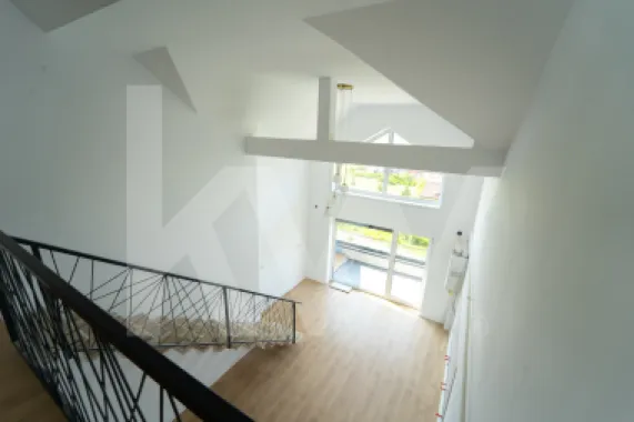 Apartament 3 camere - finisat la cheie, intabulat