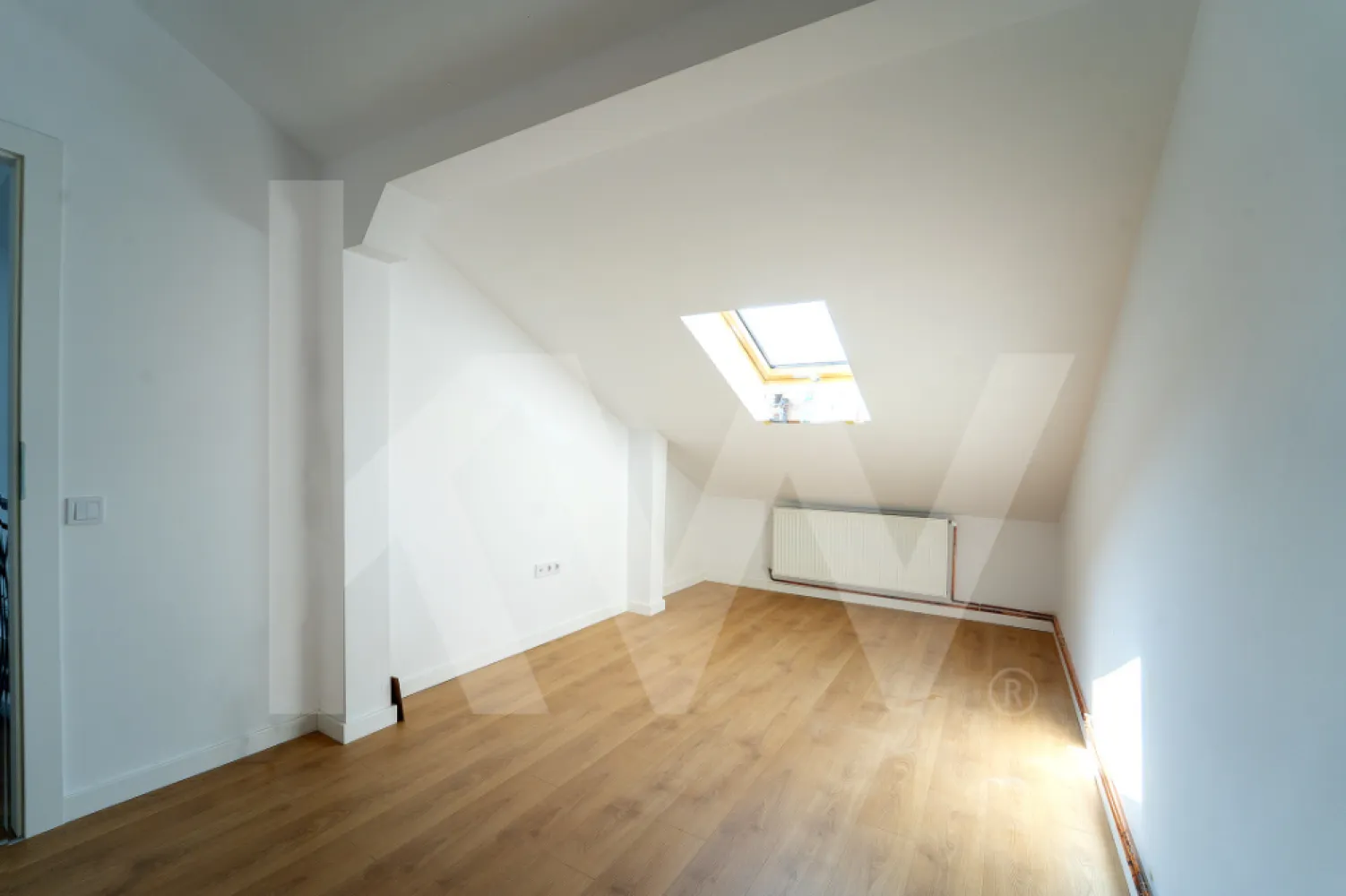 Apartament 3 camere - finisat la cheie, intabulat