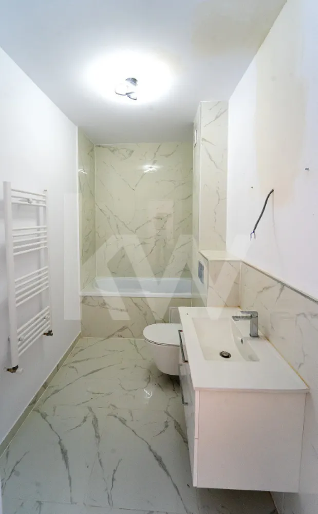 Apartament 3 camere - finisat la cheie, intabulat