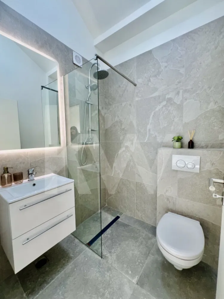 Penthouse 4 camere - mobilat si utilat, intabulat