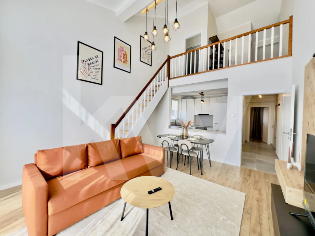 Penthouse 4 camere - Complex rezidențial cu vaste întinderi de spații verzi si vedere spectaculoasa catre munti. 

Imobilul este intabulat, are o suprafata utila de 103.55 mp si beneficiaza de o logie cu suprafata de 7.97 mp.

Descriere imobil:

- etaj 2/2

- living cu inaltime de 5.6 m

- incalzire in pardoseala

- 2 bai

- loc de parcare

- multa lumina naturala si vedere catre munti

- logie cu sticla securizata si sistem de captare al apelor

- orientare sudica

- jaluzele electrice

- predare la stadiul de finisat la cheie

- izolatie cu vata bazaltica

- granit pe casa scarii.

Avantaje ansamblu:

- ocupare teritoriala eficienta, 45% spatii verzi

- larice siberian si piatra naturala aplicate pe exteriorul vilelor

- locuri de joaca amenajate de dezvoltator in cadrul ansamblului.

- acces facil, lipsit de ambuteiaje rutiere

- 4 cai de acces.

Locuinta poate fi achizitionata si cu ajutorul unui credit bancar, iar pretul ramane la fel indiferent de metoda de plata.

Vino in ansamblul nostru, programeaza acum o vizionare.