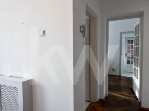 Apartament 3 camere de închiriat – liniște, accesibilitate și viață urbană