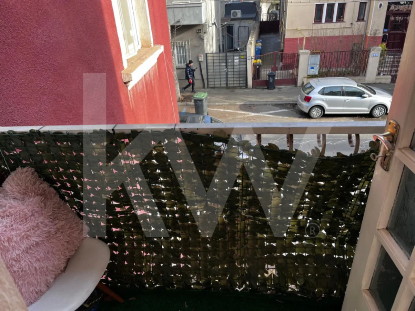 Apartament 3 camere de închiriat – liniște, accesibilitate și viață urbană