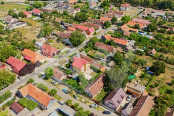 Vila cu 5 dormitoare și grădină generoasă, perfectă pentru familia ta!