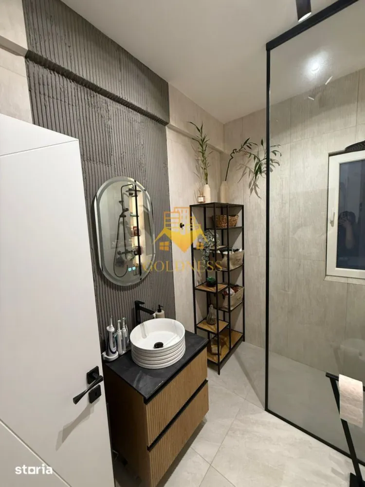 1 camera studio, Buna ziua, Calea Turzii, Lidl, Premium, 18GYM - GOLDNESS Imobiliare vă propune spre închiriere un apartament cu 1 camera tip studio complet mobilat și utilat, la etajul 1 într-un imobil de 3 etaje, în Cartierul Buna ziua.
Posibilitatea de parcare în zona la liber!
Se află în apropierea stațiilor de transport în comun, magazine, restaurante, spații verzi, farmacii, etc. 

Apartamentul este compartimentat astfel:
 - camera cu pat matrimonial, dressing, noptiere
 - bucătărie complet utilată și mobilată, loc de servit masa 
 - baie cu dus walkin, calorifer port prosop și dulap pentru depozitare.
 - balcon 4mp.

Imobilul este dotat cu toate cele necesare- centrală proprie, frigider, aragaz, hotă, mașină de spălat haine, uscător etc. 

Dacă sunteți interesați de acest apartament și doriți să îl vizionați, dar și pentru alte oferte nu ezitați să ne contactați telefonic sau prin e-mail. Vă stăm la dispoziție!
Pentru intermediere se percepe un comision de 50% din prețul chiriei!