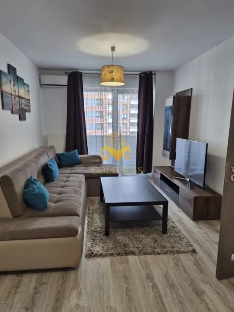2 Camere decomandate, Park Lake, FSEGA, Iulius Mall, Modern, AC. - GOLDNESS Imobiliare vă propune spre închiriere un apartament cu 2 camere complet mobilat și utilat, la etajul 7 într-un imobil de 10 etaje, în Cartierul Gheorgheni!
Posibilitate de parcare in zona la liber!
Se află în apropierea stațiilor de transport în comun, magazine, restaurante, spații verzi, farmacii, etc. 

Apartamentul este compartimentat astfel:
 - dormitor cu pat matrimonial, dressing, noptiere
 - living cu canapea extensibilă, loc de servit masa 
 - bucatarie utilată și mobilată, 
 - baie cu dus walk-in, calorifer port prosop și dulap pentru depozitare.
 - Balcon 6 Mp.

Imobilul este dotat cu toate cele necesare- centrală proprie, frigider, aragaz, hotă, mașină de spălat haine, etc. 

Dacă sunteți interesați de acest apartament și doriți să îl vizionați, dar și pentru alte oferte nu ezitați să ne contactați telefonic sau prin e-mail. Vă stăm la dispoziție!
Pentru intermediere se percepe un comision de 50% din prețul chiriei!