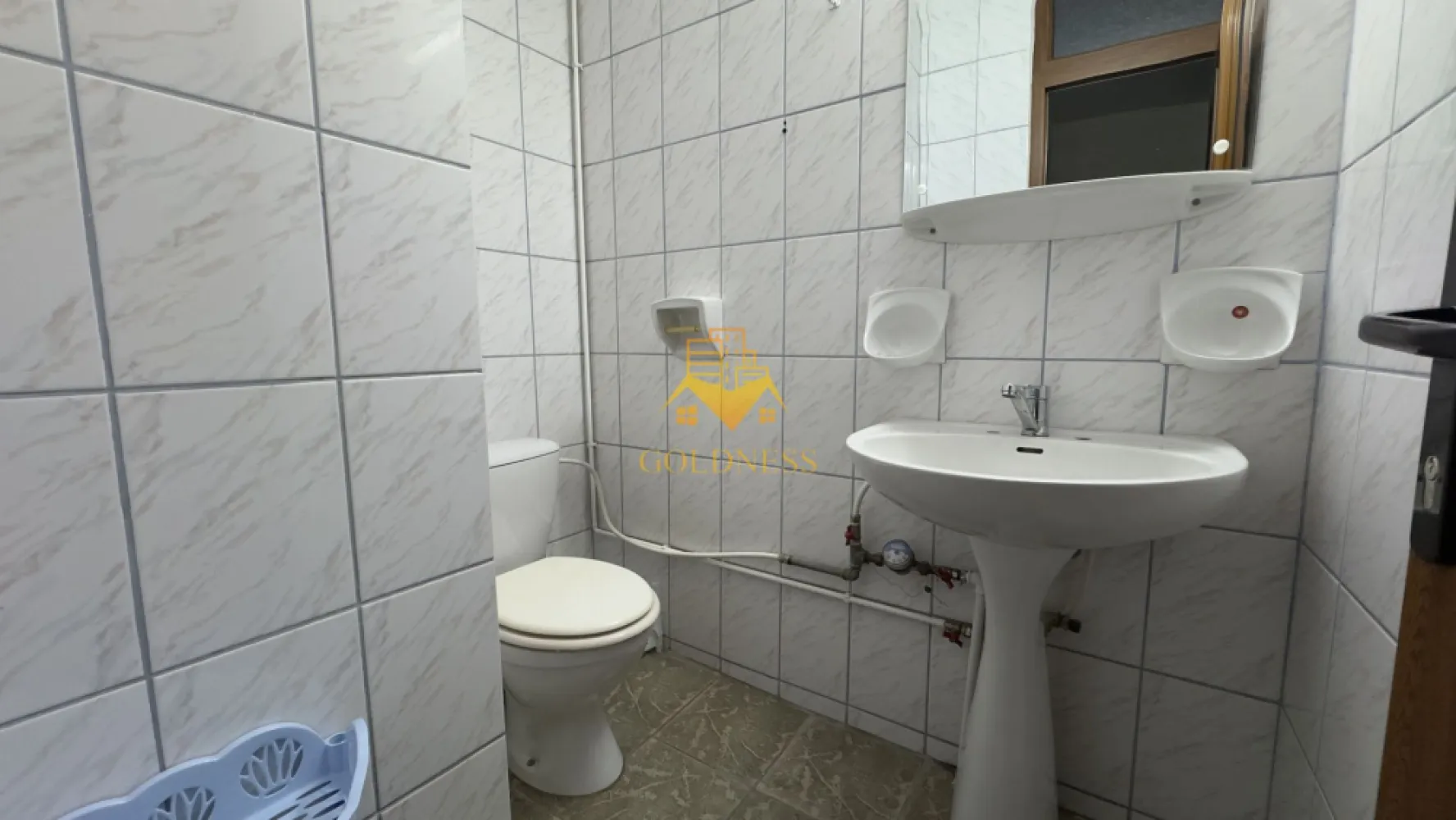 3 camere, decomandate, 2 balcoane, 2 bai, Manastur Zona 18 GYM, Tasnad