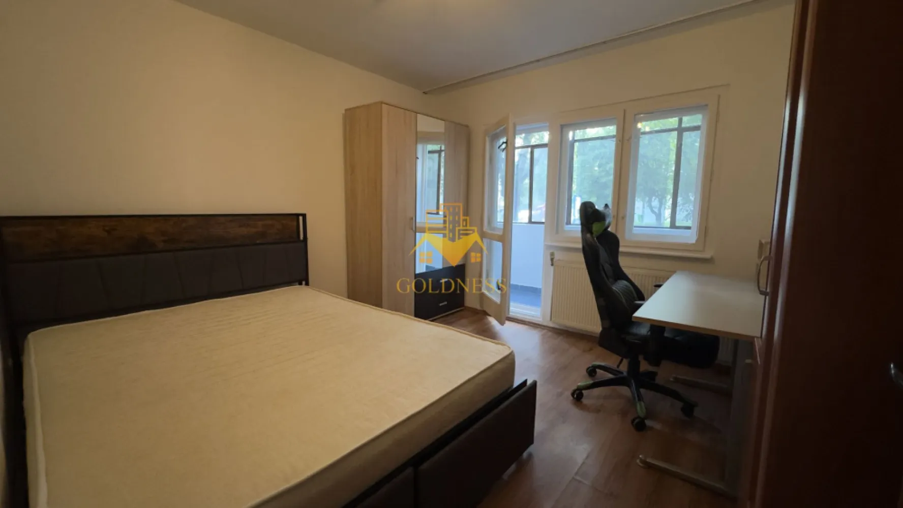 3 camere, decomandate, 2 balcoane, 2 bai, Manastur Zona 18 GYM, Tasnad