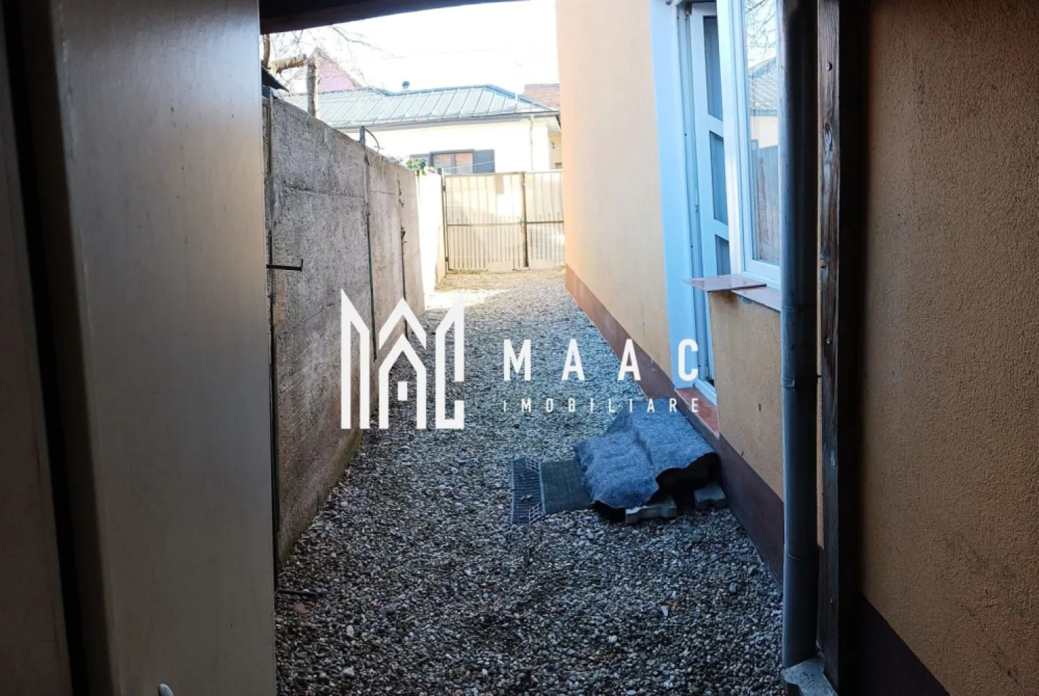 Garsoniera cu curte propie, 32 mp utili – Strada Carpaților-Sibiu