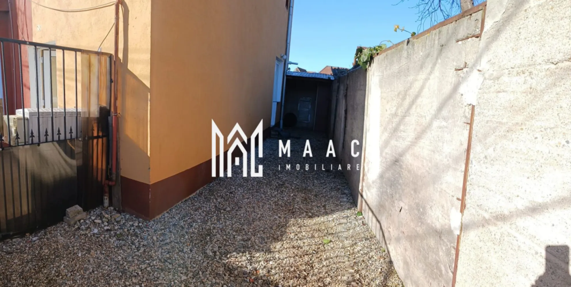 Garsoniera cu curte propie, 32 mp utili – Strada Carpaților-Sibiu