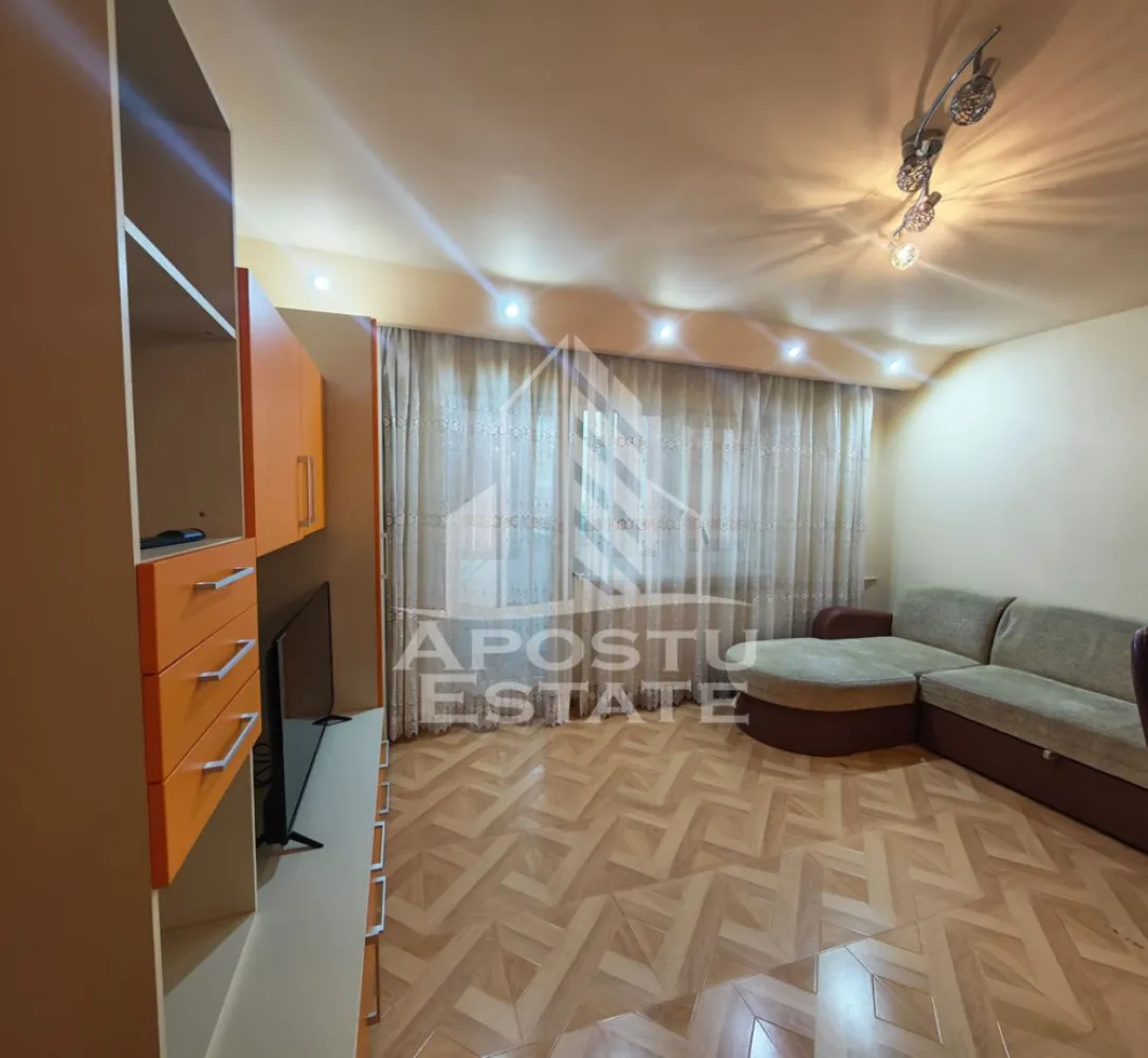 Apartament 3 camere si 2 bai de vanzare, zona Aradului, Timisoara