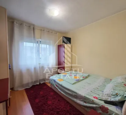 Apartament 3 camere si 2 bai de vanzare, zona Aradului, Timisoara