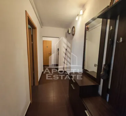 Apartament 3 camere si 2 bai de vanzare, zona Aradului, Timisoara