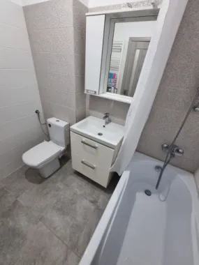 Ap 2 cam Militari Residence cu parcare