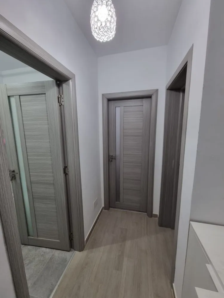 Ap 2 cam Militari Residence cu parcare