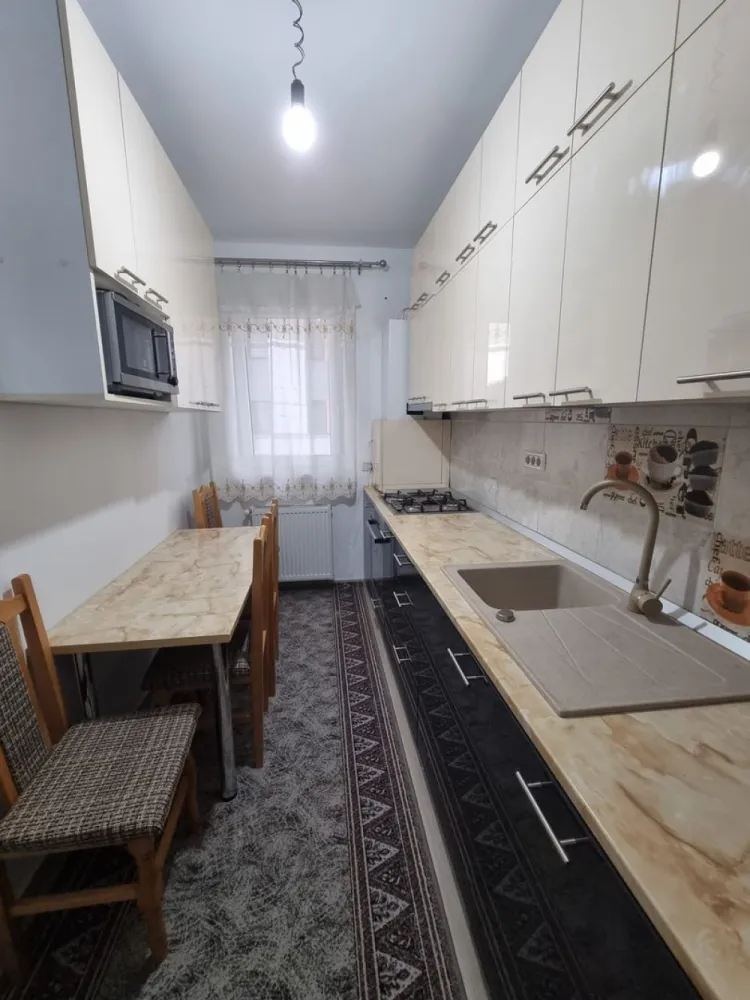 Ap 2 cam Militari Residence cu parcare