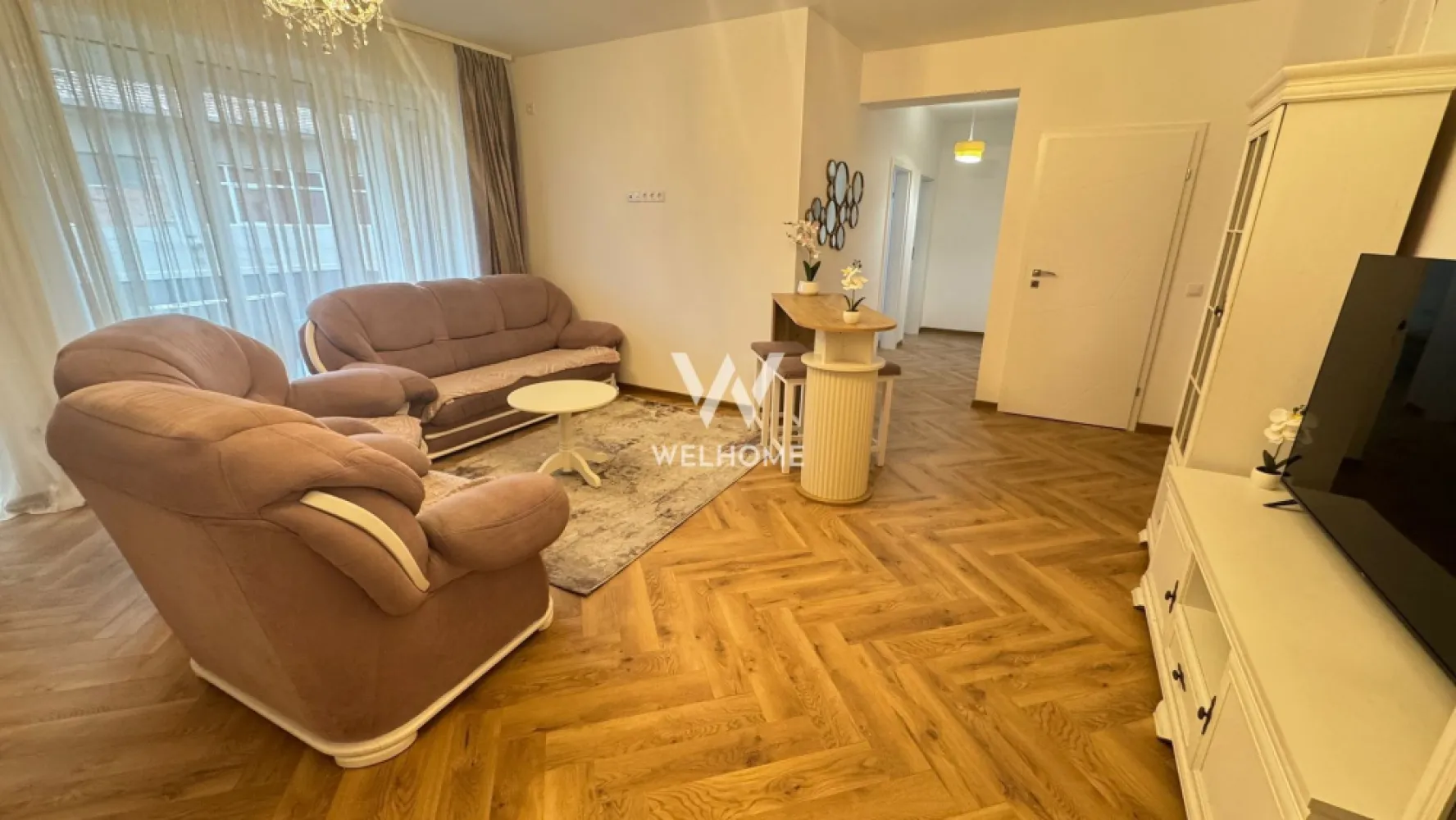 Apartament 3 camere de închiriat – zonă centrală, lângă Mall-ul nou