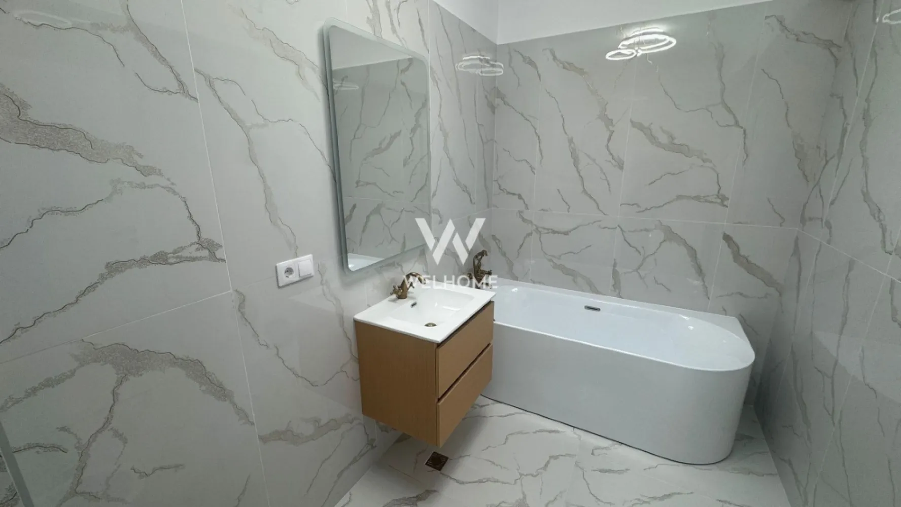 Apartament 3 camere de închiriat – zonă centrală, lângă Mall-ul nou