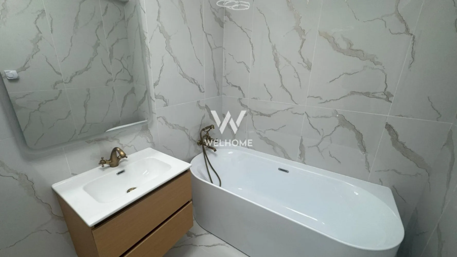 Apartament 3 camere de închiriat – zonă centrală, lângă Mall-ul nou