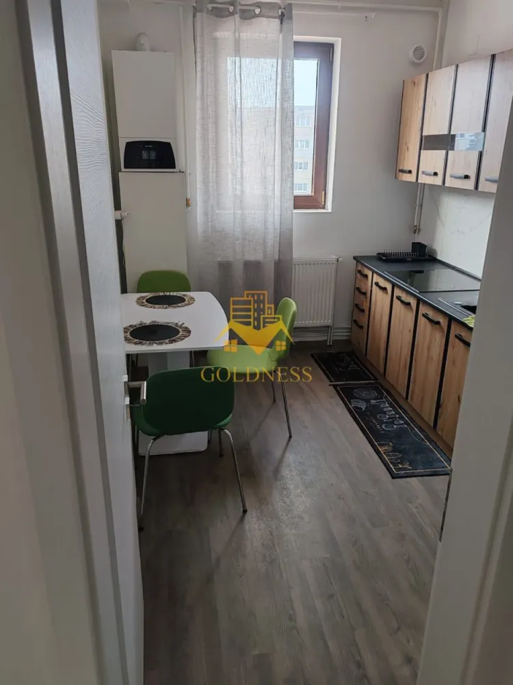 1 camere, balcon, Zorilor, Zona UMF, UTC, USAMV Hasdeu - GOLDNESS Imobiliare vă propune spre închiriere un apartament cu o camera complet mobilat și utilat, la Parter într-un imobil de 2 etaje, în Cartierul Zorilor.
Posibilitatea de a parca la liber!
Se află în apropierea stațiilor de transport în comun, magazine, restaurante, spații verzi, farmacii, etc. 
 
Apartamentul este compartimentat astfel:
 - dormitor cu pat matrimonial, dressing, noptiere, birou
 - bucatarie complet utilată și mobilată, loc de servit masa 
 - baie cu cabina de dus, calorifer port prosop și dulap pentru depozitare.

Imobilul este dotat cu toate cele necesare- centrală proprie, frigider, aragaz, hotă, mașină de spălat haine, etc. 

Dacă sunteți interesați de acest apartament și doriți să îl vizionați, dar și pentru alte oferte nu ezitați să ne contactați telefonic sau prin e-mail. Vă stăm la dispoziție!
Pentru intermediere se percepe un comision de 50% din prețul chiriei!