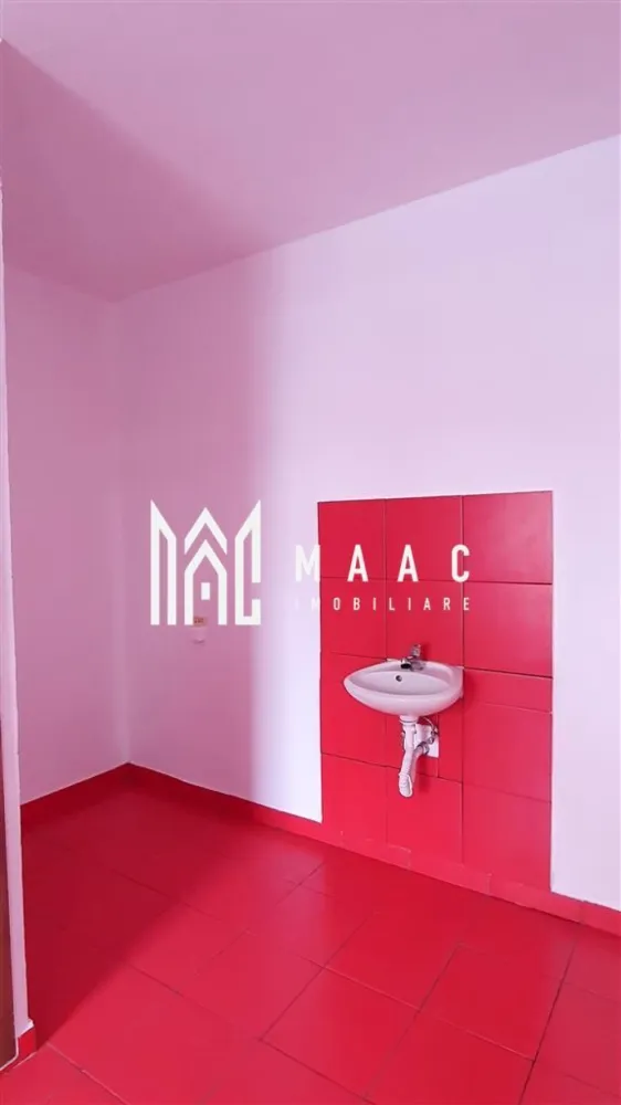 Spatiu comercial cu chiriasi | Zona Centrala | Acces stradal