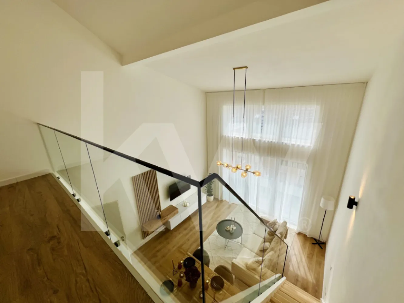 Penthouse 4 camere - mobilat si utilat, intabulat