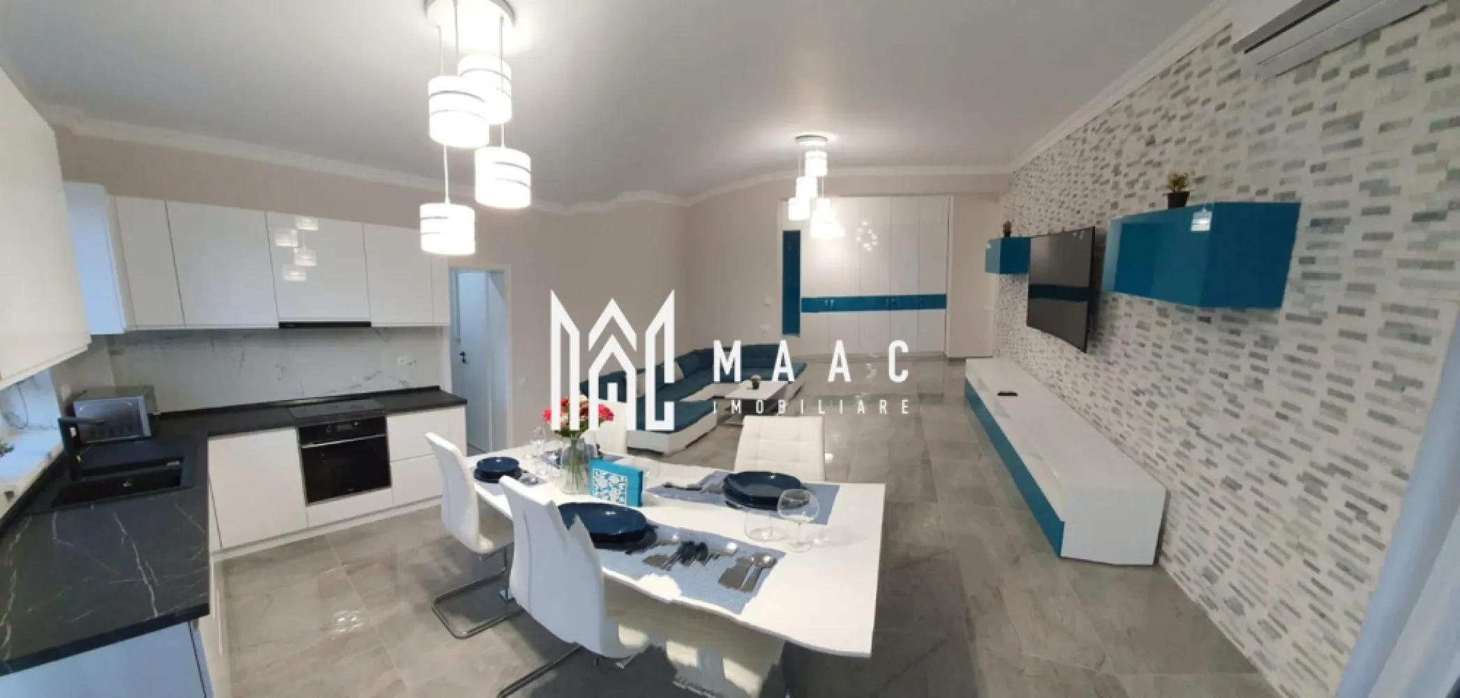 Apartament 2 camere I Decomandat I I Etaj I I Balcon I - MAAC Imobiliare vă propune spre închiriere un apartament de lux cu 2 camere, situat într-o zonă centrală premium a orașului Sibiu, cu vedere spectaculoasă către Munții Făgăraș și Păltiniș.

Situat la etajul 3 al unui imobil cu regim de înălțime P+4, finalizat în anul 2020, acest apartament oferă o suprafață totală de 90 mp, împărțită inteligent într-un regim semidecomandat.

 Compartimentare:

 Living generos, mobilat complet în stil modern – lux

 Bucătărie open-space, complet mobilată și echipată cu electrocasnice de calitate superioară

 Dormitor matrimonial mobilat cu piese de design premium

 Baie principală cu acces din dormitor

 Grup sanitar de serviciu

 Terasă spațioasă de 12 mp, ideală pentru relaxare

 Dotări și beneficii:

 Încălzire în pardoseală cu centrală proprie – eficiență termică ridicată

 loc de parcare propiu inclus

 Boxă de depozitare la subsolul blocului

 Finisaje de lux, mobilier și echipamente atent selecționate

 Imobil modern, cu vecini de calitate și zonă liniștită

 Localizare excelentă:
Apartamentul este amplasat într-o zonă centrală, în plină dezvoltare, având în imediata vecinătate toate facilitățile necesare unei familii moderne:

 Unități de învățământ (grădinițe, școli, licee)

 Centre comerciale și Mall Promenada

 Săli de fitness, locuri de joacă, parcuri

 Acces facil la mijloacele de transport în comun

Pentru mai multe informatii specificati ca ati vazut anuntul cu ID: CP2606776