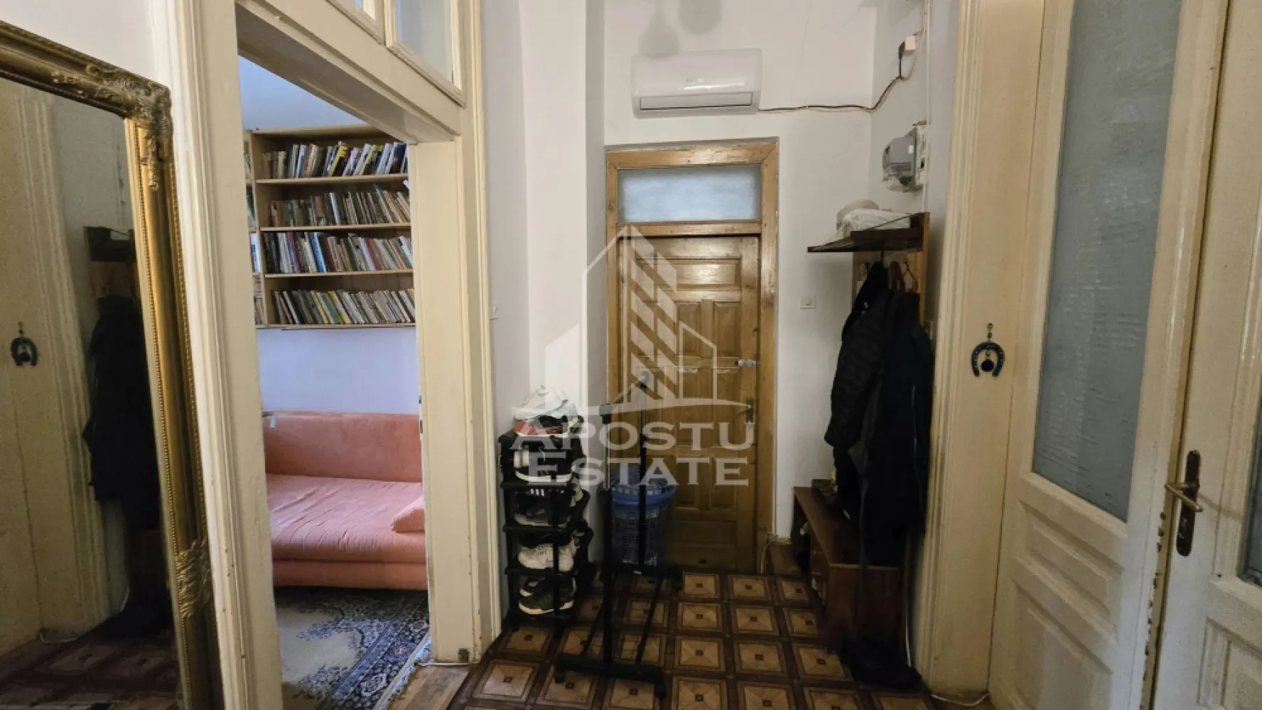 Casa cu 7 camere si 4 bai, centrala proprie, zona Odobescu