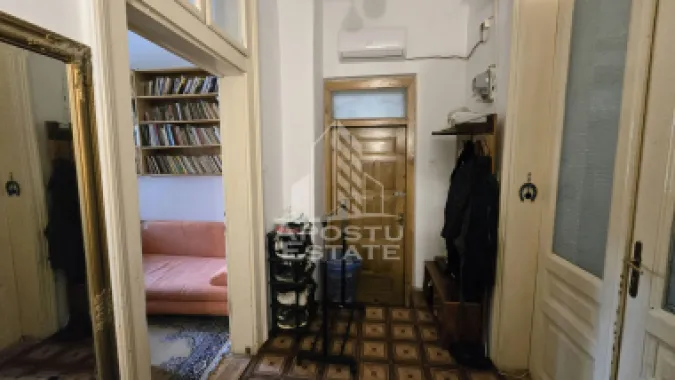 Casa cu 7 camere si 4 bai, centrala proprie, zona Odobescu