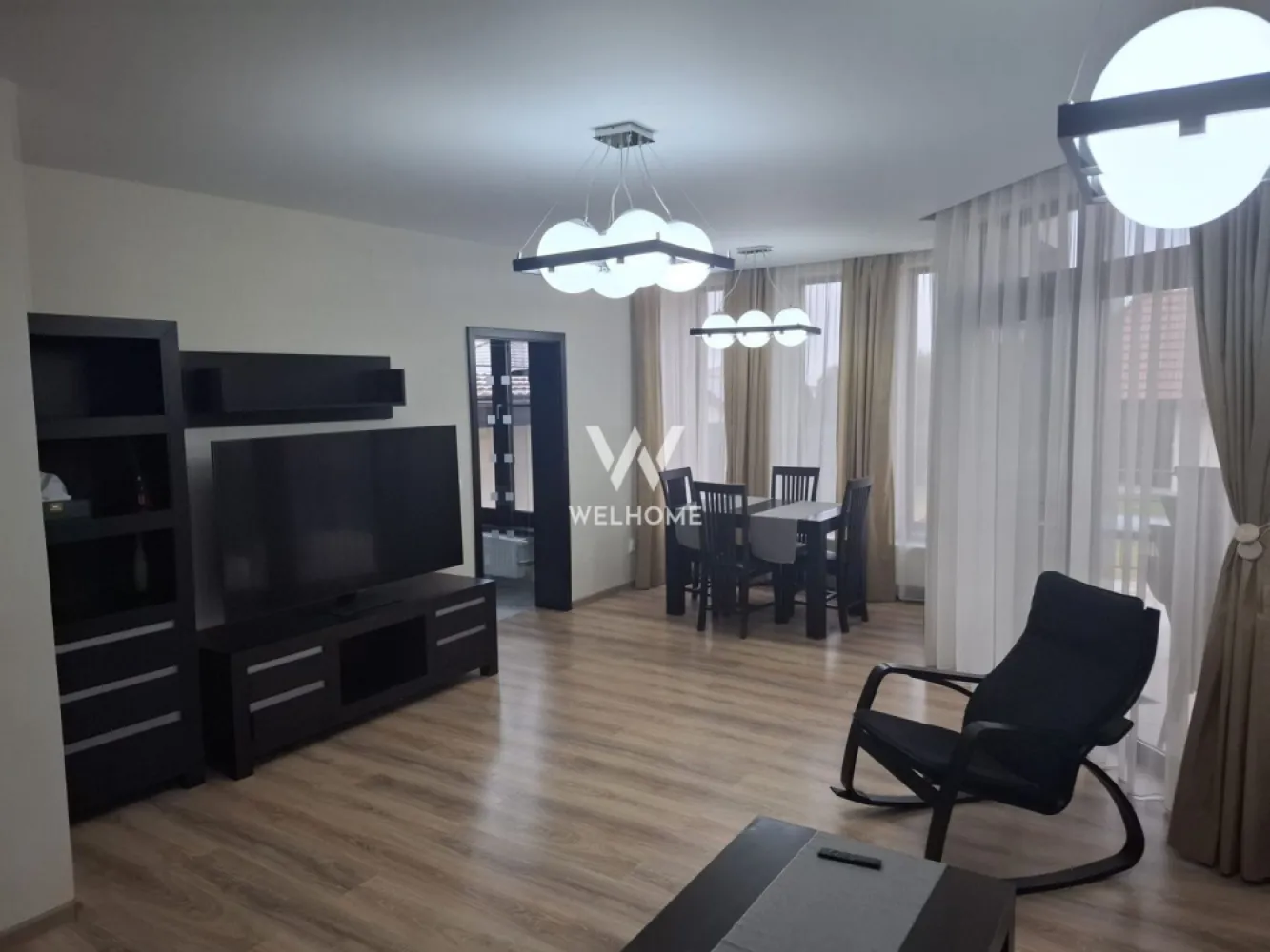 Casa individuala cu pivnita in Sura Mica, zona Salii de sport - Sibiu