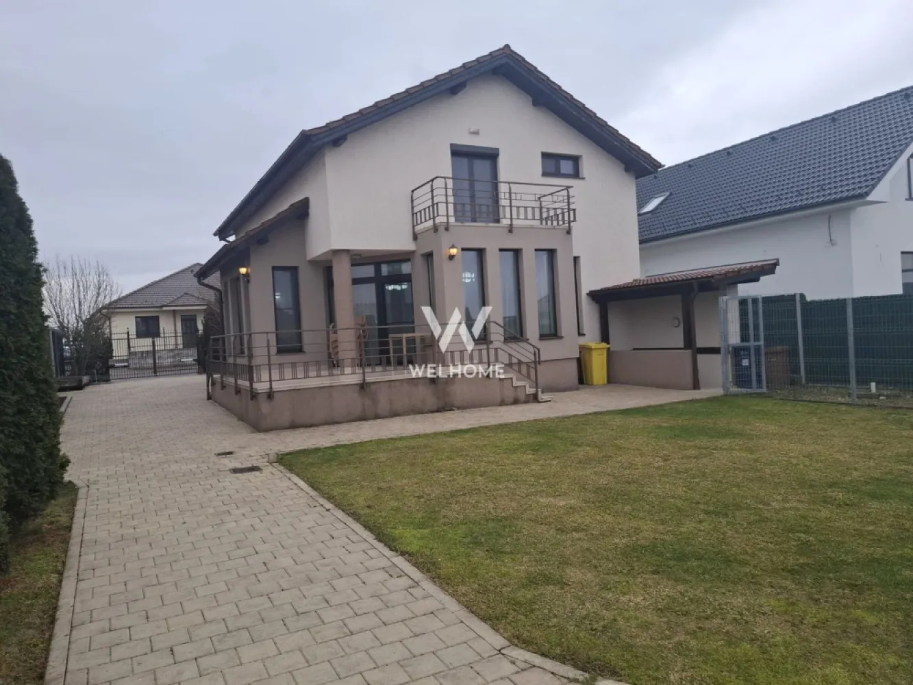 Casa individuala cu pivnita in Sura Mica, zona Salii de sport - Sibiu