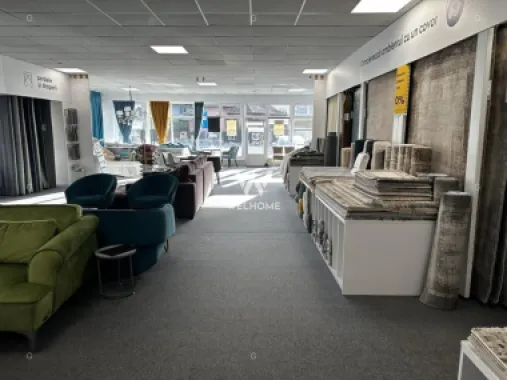 Showroom 300mp Soseaua Alba Iulia cu vitrina mare