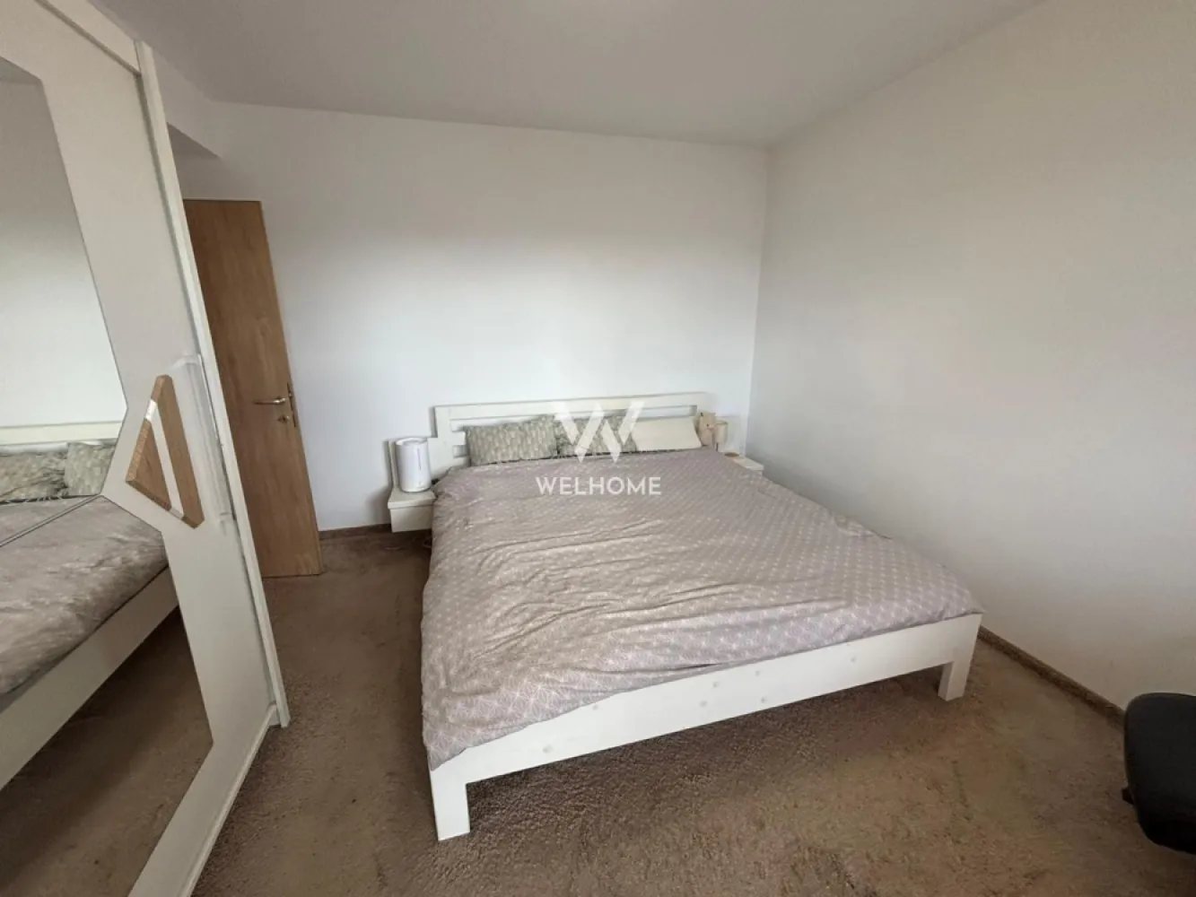 Apartament spațios cu 3 camere, 2 băi și balcoane generoase