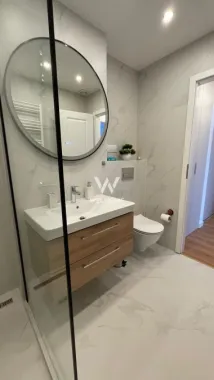 Apartament modern cu 3 camere, renovat integral - Terezian