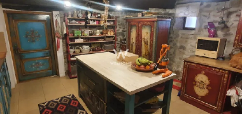 Casa single, spatiu productie/atelier, in Cisnadioara, Sibiu