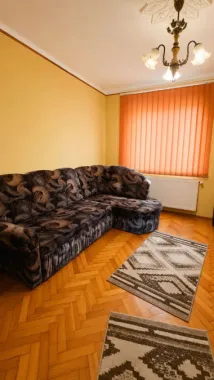 Casă individuală, teren generos de 1.348mp, poziție centrală, Giarmata