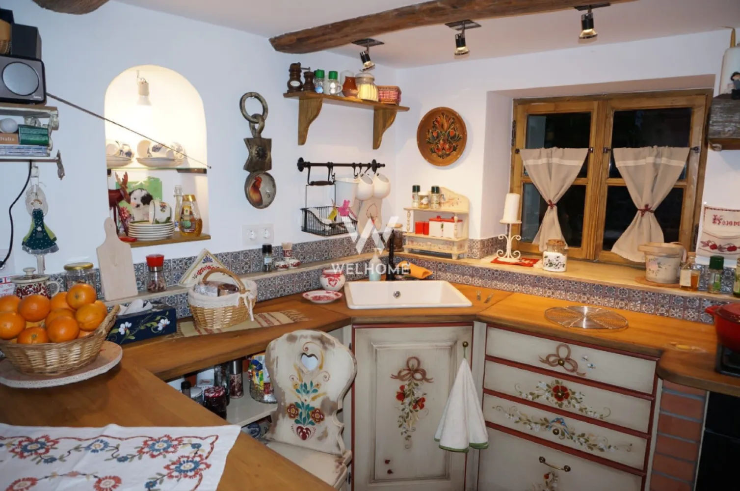 Casa single, spatiu productie/atelier, in Cisnadioara, Sibiu