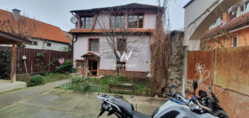 Casa single, spatiu productie/atelier, in Cisnadioara, Sibiu