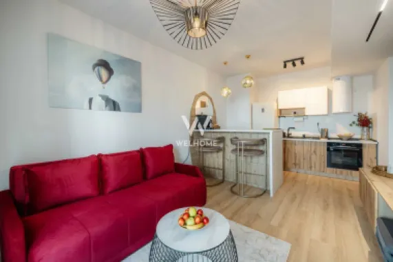 Apartament complet utilat cu grădină, parcare