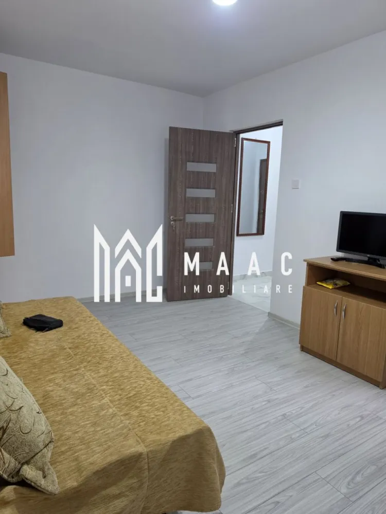 Garsoniera | Zona Centrala | Etaj 1 | 28 mpu| - MAAc Imobiliare vă propune spre vânzare o garsonieră confort 1, situată chiar în zona centrală a orașului. Este proprietatea ideală pentru cei care vor să aibă totul la câțiva pași distanță sau pentru o investiție sigură și profitabilă.De ce să alegi această proprietate?Poziționare ultra-centrală: Ai acces rapid la toate punctele cheie din oraș.Totul pentru familie: Școli de prestigiu și grădinițe în imediata apropiere.Facilități zilnice: Piața agroalimentară și supermarketuri la doar un minut distanță.Mobilitate maximă: Stații pentru mijloacele de transport în comun chiar lângă bloc.Confort sporit: Compartimentare confort 1, spațioasă și excelent structurată.
pentru mai multe detalii sau a programa o vizionare va rugam specificati ID 3170422