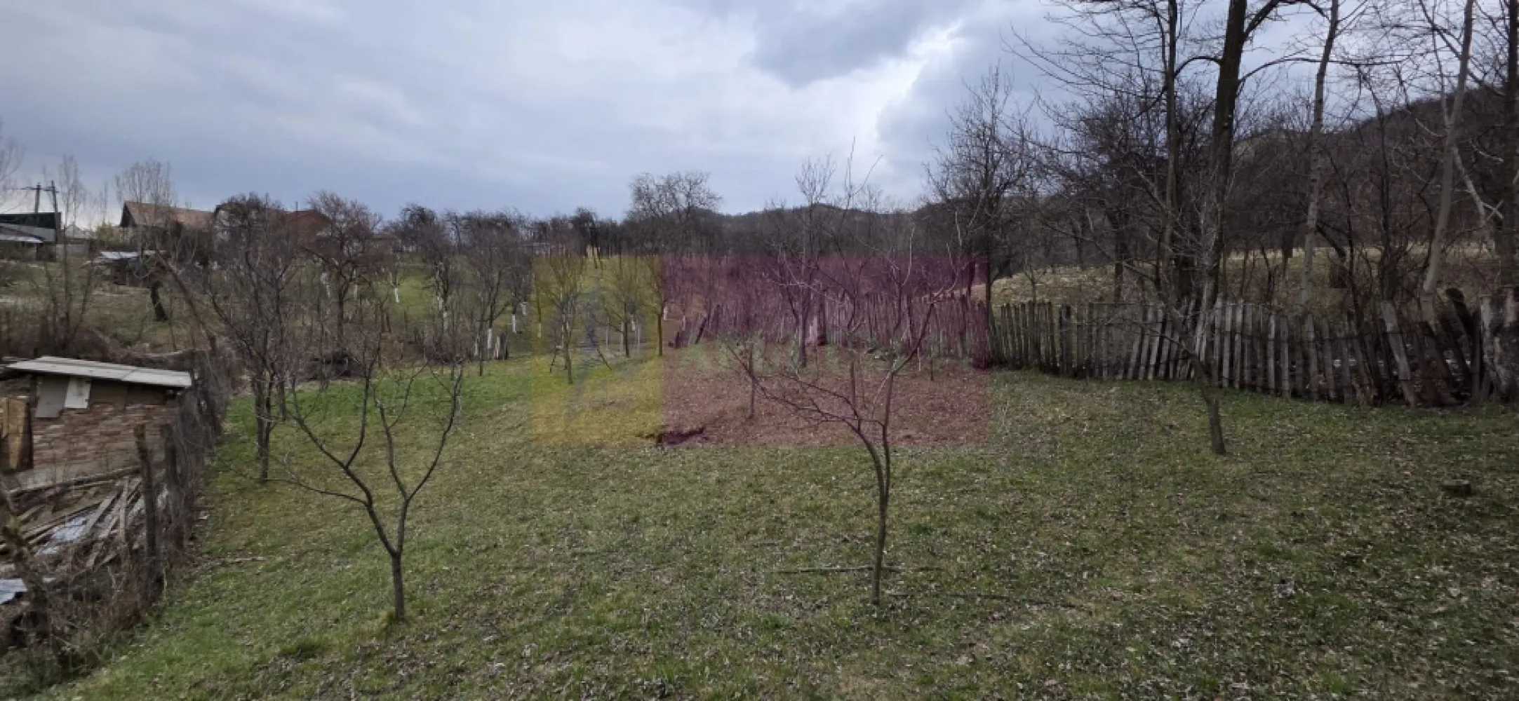 Teren intravilan 800 mp de vanzare in Lunca Mare - Teren intravilan 800 mp – Lunca Mare, Prahova | Ideal pentru construcție rezidențială

Agenția imobiliară Mervani vă propune spre vânzare un teren intravilan situat în Lunca Mare, într-o zonă liniștită și apreciată, aproape de Păstrăvăria Doftana.

Terenul este amplasat între alte proprietăți construite, fiind potrivit pentru dezvoltare rezidențială sau casă de vacanță.

Detalii teren:
suprafață: 800 mp
formă în L
 teren în pantă, cu potențial pentru proiecte interesante

Utilități:
energie electrică și apă la limita proprietății

Acces:
drum asfaltat
Datorită poziționării și vecinătăților, terenul este ideal pentru:
 locuință permanentă
casă de vacanță
investiție rezidențială

 Pentru detalii și vizionări: 0729 935 536
 Ofertă listată de Mervani