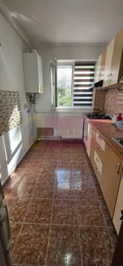 Apartament cu 2 camere, et 1 in Campina