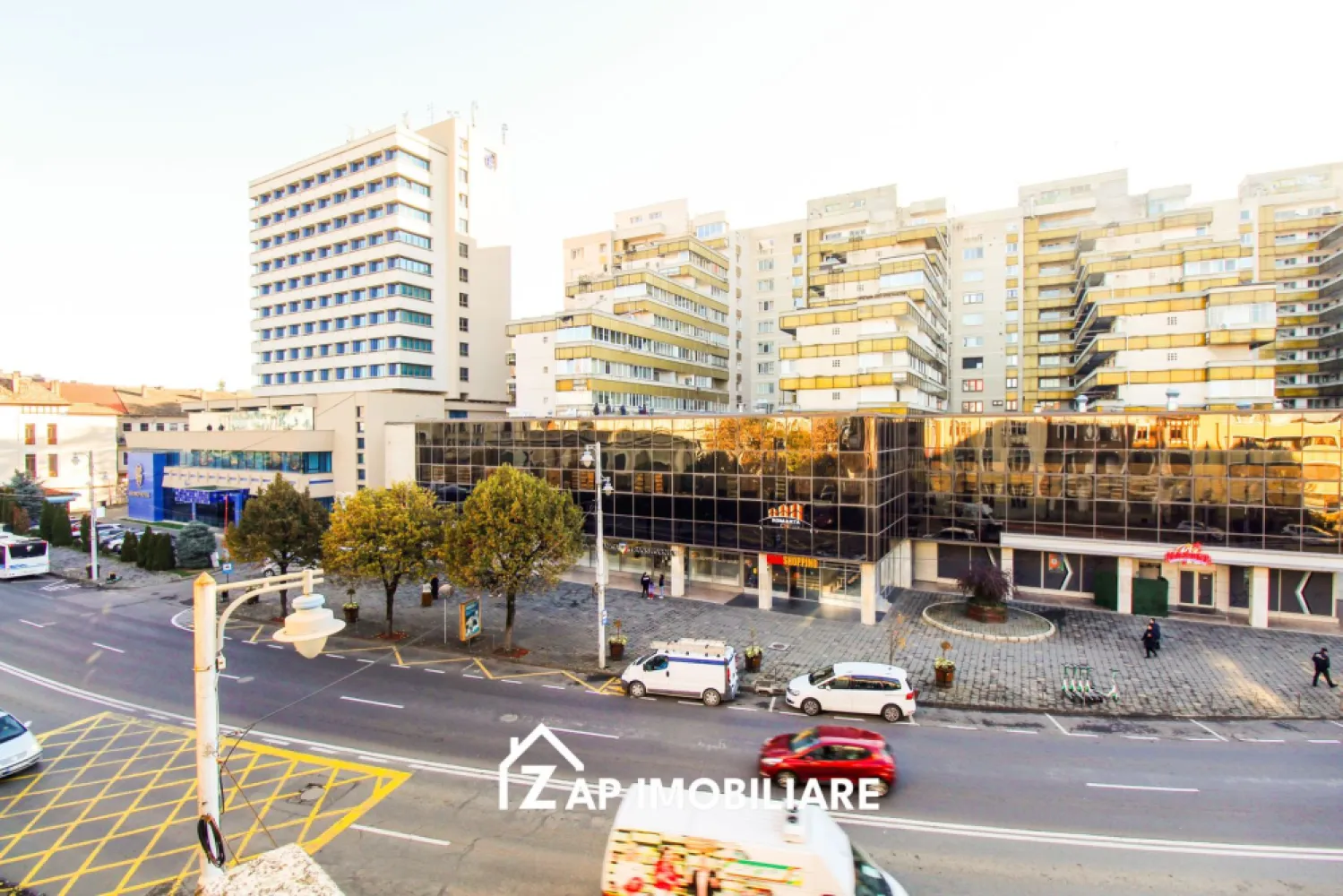 Ultracentral | Birou 40 mp | 2 incaperi | Zona 0 - Mentionati ID-ul proprietatii cand apelati: CP3188581
Contact ⓪⑦②⑥ ②②③ ⑧⑧⑥ Sebastian
De închiriat spatiu birou 40 mp 
Compartimentare:
2 incaperi

Detalii:
La prețul afișat se adaugă TVA, se poate deduce daca se închiriază pe firma.
Imobilul se poate închiria și cu utilități incluse dar la alte preturi. Sunați pt detalii
Contact ⓪⑦②⑥ ②②③ ⑧⑧⑥ Sebastian 
Comisionul perceput este de 50% din valoarea primei chirii si se percepe o singură dată!
Acest anunț nu corespunde cerințelor tale? Sună la numărul afișat în anunț și unul dintre agenții noștri te va ajuta cu alte oferte personalizate în funcție de cerințele tale.