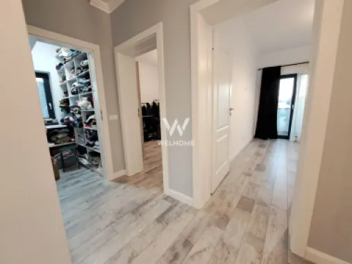 Casa 4 dormitoare, 2 bai - Sibiu, Cisnadioara