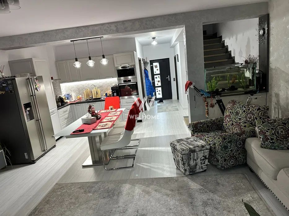 Casă modernă, garaj și curte amenajată – Șelimbăr