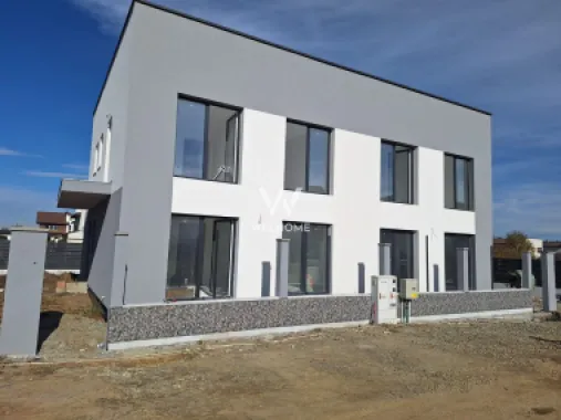 Logo Welhome Imobiliare logo