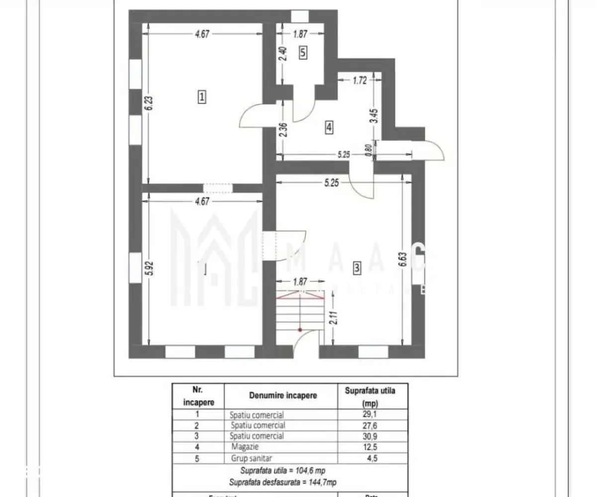 Spațiu comercial de închiriat | Piața Cibin, Sibiu | 105 mp utili - Spațiu comercial de închiriat în zona Piața Cibin din Sibiu, cu 105 mp utili și compartimentare practică pentru activitate profesională, într-o zonă centrală cu vizibilitate bună.

Detalii proprietate:
• Suprafață utilă: 105 mp
• 3 încăperi principale de 29,1 mp, 27,6 mp și 30,9 mp
• Magazie/depozit de 12,5 mp
• Grup sanitar de 4,5 mp
• Hol și spații de acces pentru organizarea activității
• An construcție: 2000
• Suprafață desfășurată: 144,7 mp

Proprietatea este amplasată în apropierea Pieței Cibin, într-una dintre cele mai active zone ale orașului. Poziționarea centrală oferă acces facil și vizibilitate bună, iar configurația interioară permite desfășurarea eficientă a activității într-un spațiu cu încăperi generoase.

Cod anunț CP3188333. Contactați echipa MAAC Imobiliare pentru mai multe detalii și pentru programarea unei vizionări.